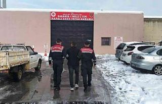 Aranan şüpheli jandarma ekiplerince yakalandı