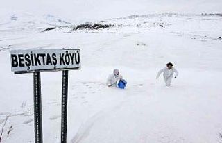 Ardahan’da sağlıkçılar kar, tipi ve fırtınaya...