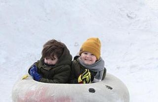 Ayder kar festivalinde şambrellerle kaymak yasaklandı