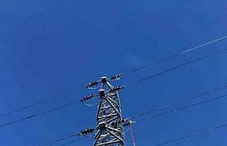 AYEDAŞ kış şartlarına karşı sahada