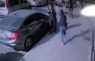 Bağcılar’da kuyumcuya güpegündüz silahlı gasp...