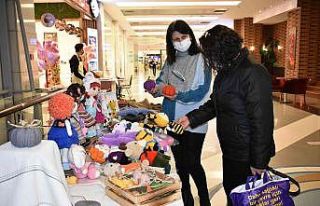 Balçovalı kadınlar üretti, sattı, kazandı