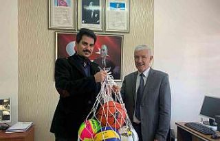 Bandırma’da en fazla atık pil toplayan öğrenciler...