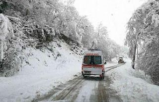 Başiskele’de karla mücadele ekiplerinden hayati...