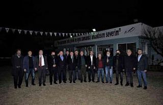 Başkan Akay: "Mahallelere spor tesisleri yapıyoruz"