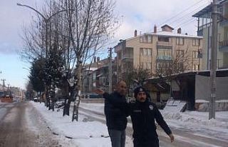 Başkan Altay, ayağının tozuyla çalışmalara...