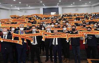 Başkan Büyükkılıç, ’Kariyer Günleri’ne...