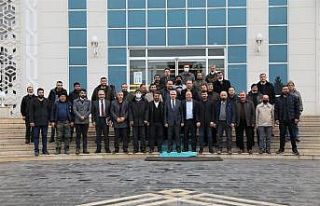 Başkan Güder, sanayicilerle fikir alışverişinde...