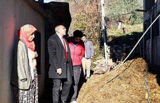 Başkan Güler, Akçaköy’de evleri yanan Anlaş...