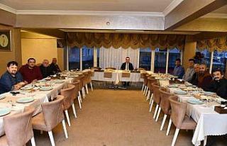 Başkan Kanar gazetecileri unutmadı