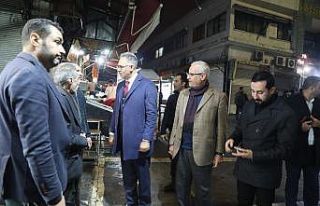 Başkan Kuş esnafı ziyaret etti