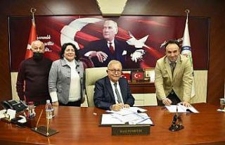 Başkan Posbıyık memur zammı sözleşmesini imzaladı