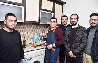 Başkan Tütüncü, öğrenci evlerine konuk oldu