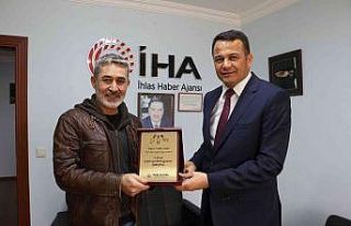 Başkan Ulutaş, Antalyalı gazetecileri ziyaret etti