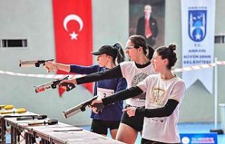 Başkentteki modern pentatlon yarışmasının kazananları...