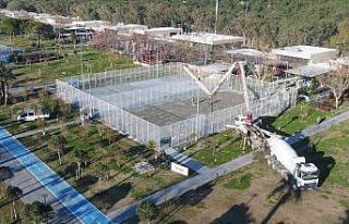 Beach Park’taki tenis ve basketbol sahaları yenileniyor