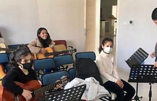 Belediye konservatuarında eğitimler devam ediyor