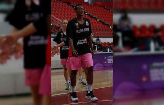 Bellona Kayseri’de Stephanie Madden ilk kez forma...