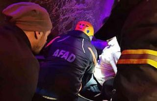 Bilecik’te yolcu otobüsü tıra arkadan çarptı,...