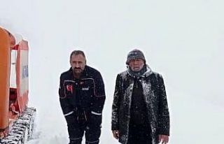 Bingöl’de donmak üzere olan 2 kişiyi AFAD kurtardı