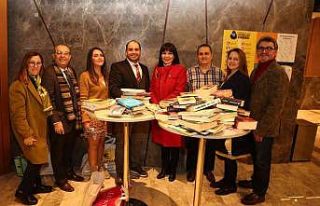 “Bir Kitap Bir Bilet” ve Adanalı duyarlılığı