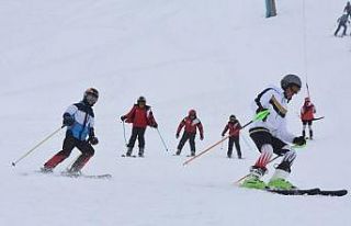 Bitlis’te geleceğin kayakçıları yetişiyor