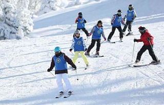 Bursa Büyükşehir Belediyespor Kayak-Snowboard Kampları’nda...