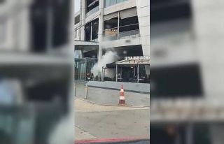 Bursa’da dünyaca ünlü kahve zincirinde yangın...