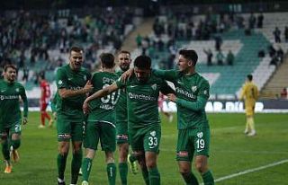 Bursaspor 6 maçlık seriyi bozmak istiyor