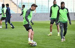 Bursaspor son antrenmanını Timsah Park’ta yaptı