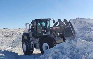 Büyükşehir, 547 mahalle yolunu ulaşıma açtı