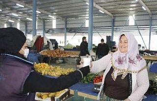 Büyükşehir Belediyesi, soğuk havayı sıcak çorba...