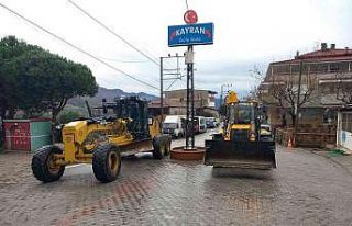 Büyükşehir ekipleri karla mücadeleye hazır