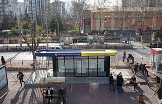 Büyükşehirden son teknolojik özel duraklar