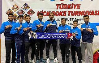 Büyükşehir’in altın yumrukları Ordu’da destan...