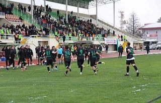 Çarşambaspor-Beyoğlu Yeni Çarşı FK karşılaşması...