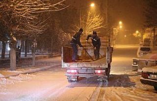 Çifteler’de belediye ekipleri gece boyu çalıştı