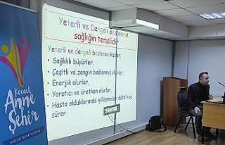 Çocuklara sağlıklı beslenme semineri verildi