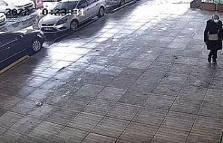 Çöken çatının altında kalmaktan saniyelerle...