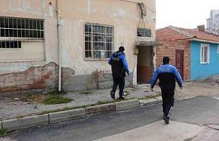 Çorum polisinden metruk evlere denetim