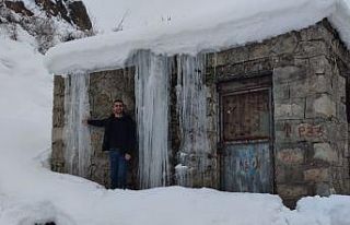 Çukurca’da dondurucu soğuklar