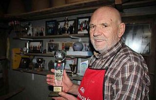 Cumhurbaşkanının elinden ’Yaşayan İnsan Hazineleri’...