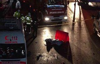 D-100’de çekici bekleyen sürücüye otomobil çarptı,...