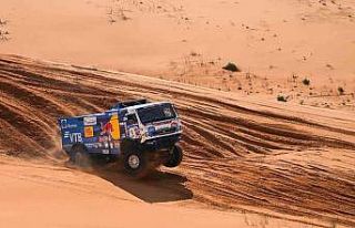 Dakar Rallisi’nde Sebastian Loeb’ten ikinci etap...