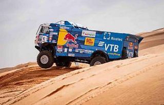 Dakar Rallisi’nin üçüncü gününde efsane Red...