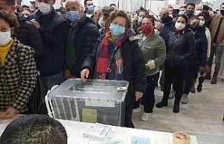 Datça Esnaf Odası’nda mevcut başkan Demirtaş...