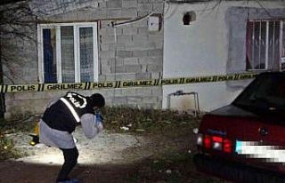 Denizli’den kısa önce taşınan genç kadın evinde...