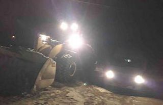 Diyadin’de kar nedeniyle kapanan yollar ulaşıma...