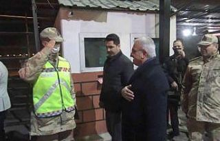 Diyarbakır Valisi Karaloğlu, yeni yılın ilk saatlerinde...