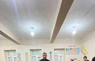 Diyarbakırlı çocukların ‘Piton döner’ mutluluğu